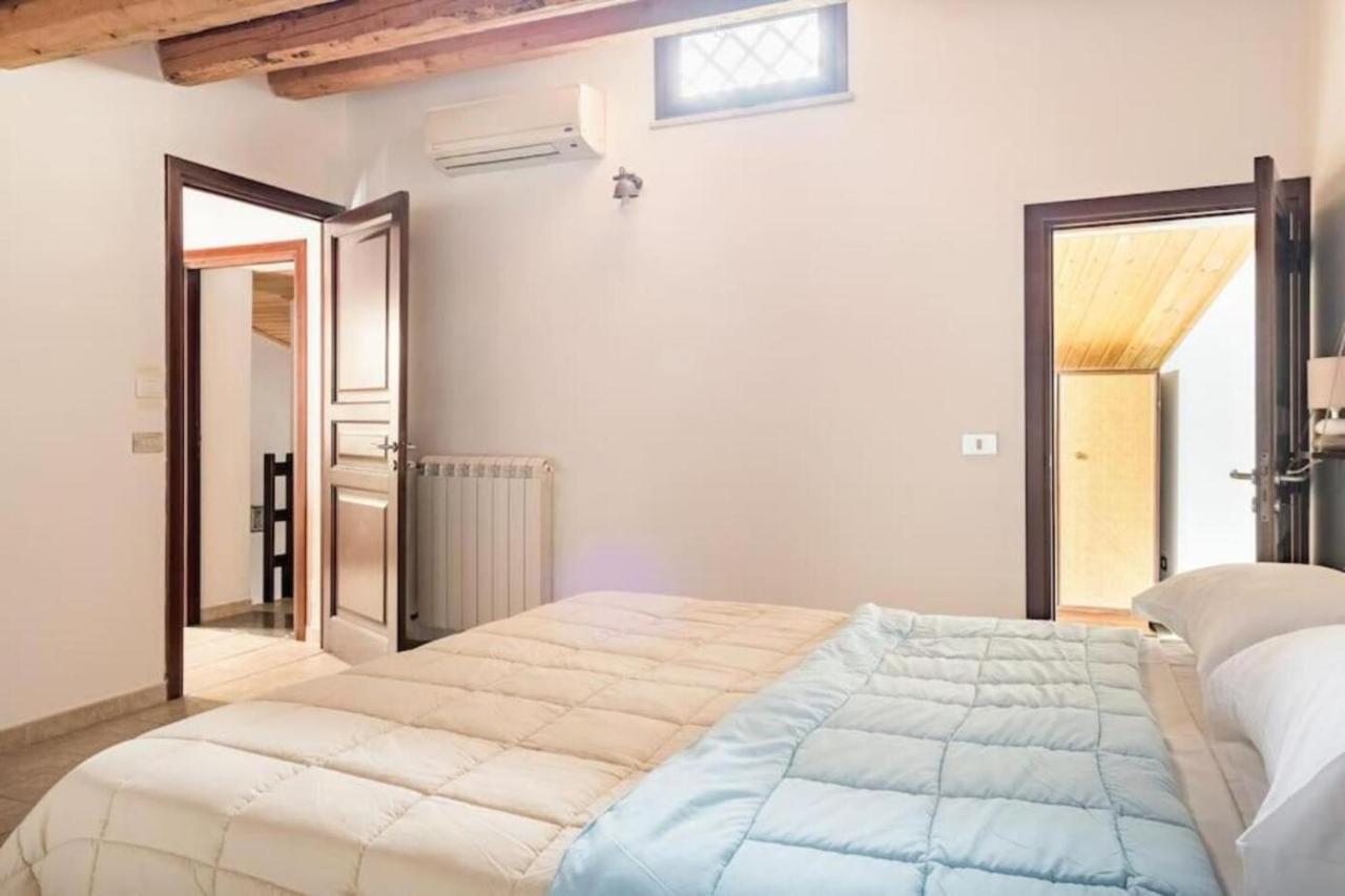Tavola tonda apartament Palermo Exterior foto